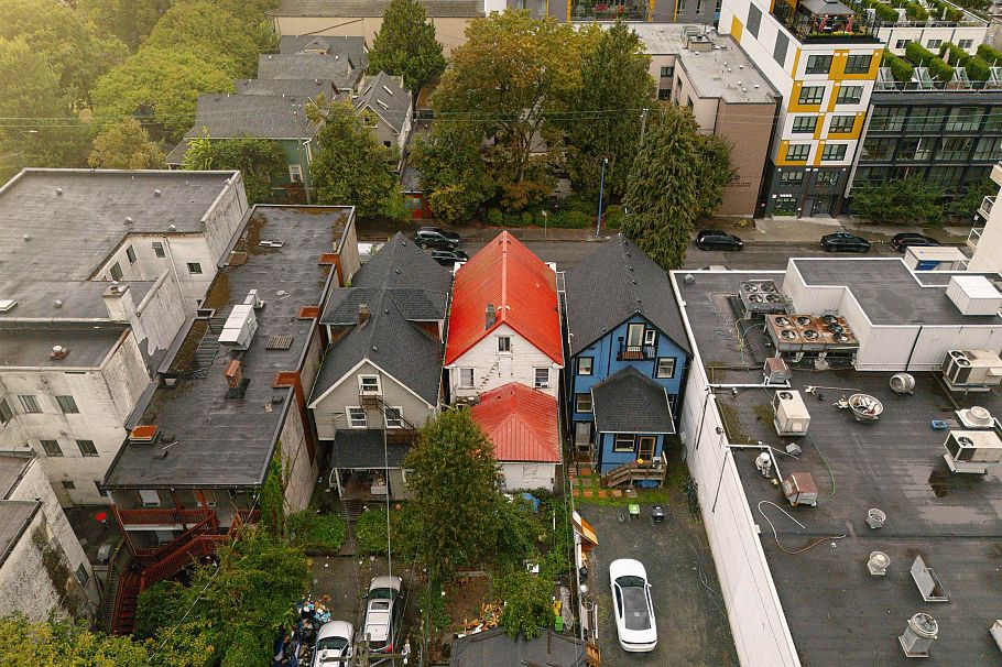 522 E Cordova Street Vancouver, BC - 4