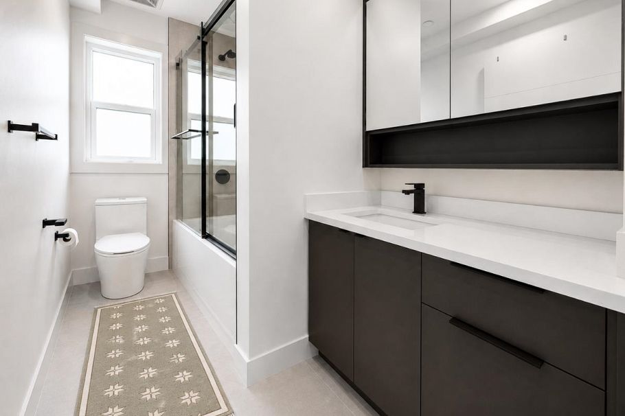 1907 E 40th Avenue Vancouver, BC - 13