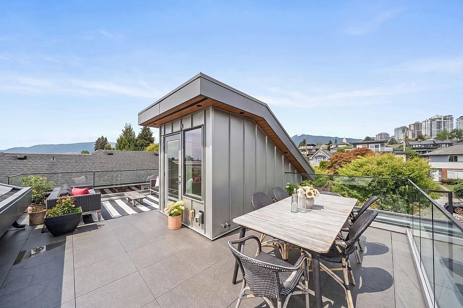 2 233 W 5th Street North Vancouver, BC - 26