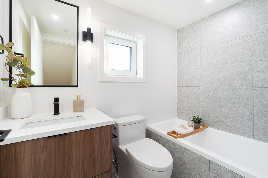 103 1550 E 3rd Avenue Vancouver, BC - 24