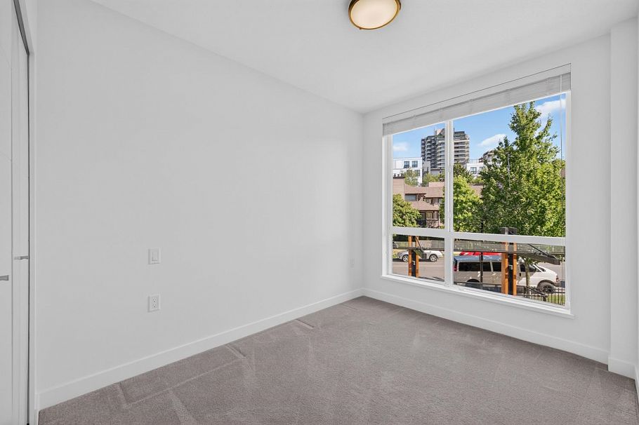210 108 E 8th Street North Vancouver, BC - 22