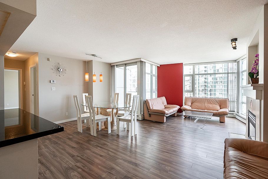 2303 1199 Marinaside Crescent Vancouver, BC - 7
