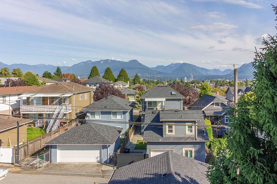 3063 Graveley Street Vancouver, BC - 22
