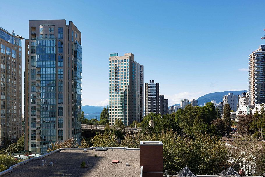 805 1455 Howe Street Vancouver, BC - 27