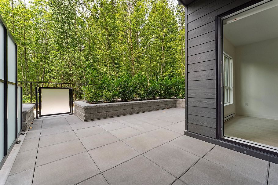 209 3594 Malsum Drive North Vancouver, BC - 4
