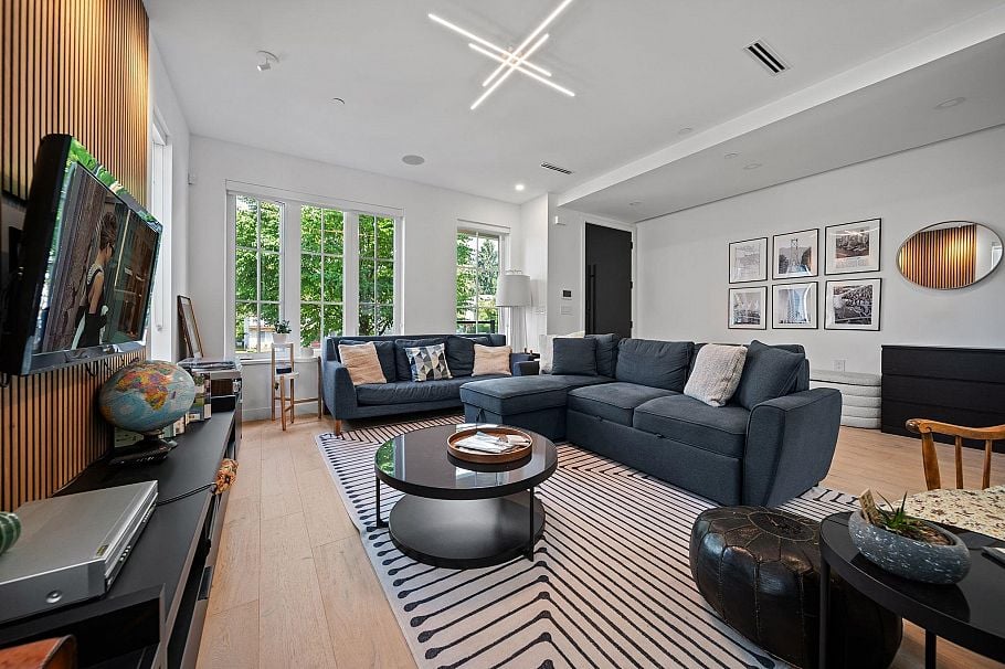 1438 E 17th Avenue Vancouver, BC - 4