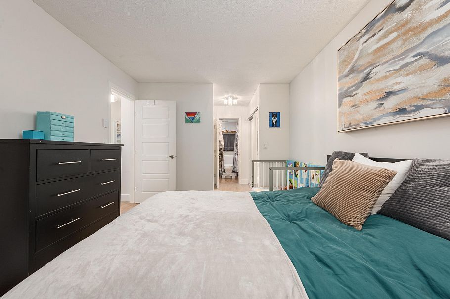 104 1330 Graveley Street Vancouver, BC - 13