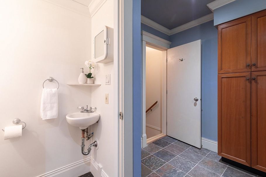 740 Jackson Avenue Vancouver, BC - 11