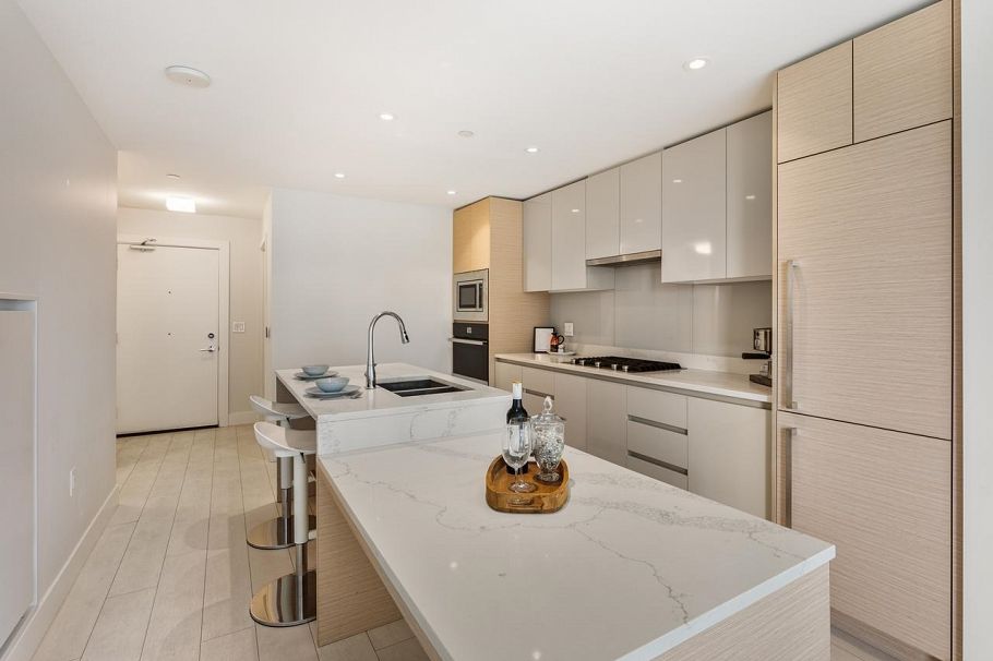 555 8575 Rivergrass Drive Vancouver, BC - 8