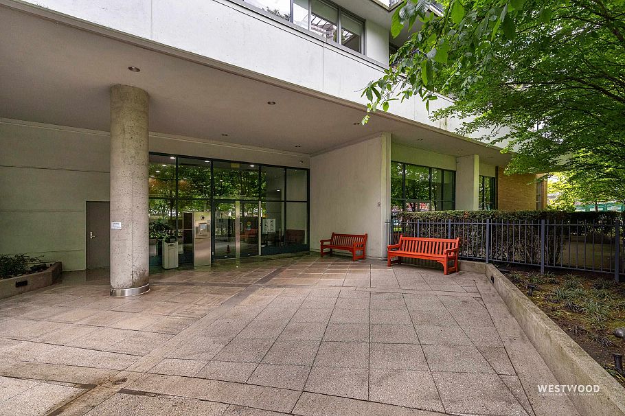 808 939 Expo Boulevard Vancouver, BC - 22