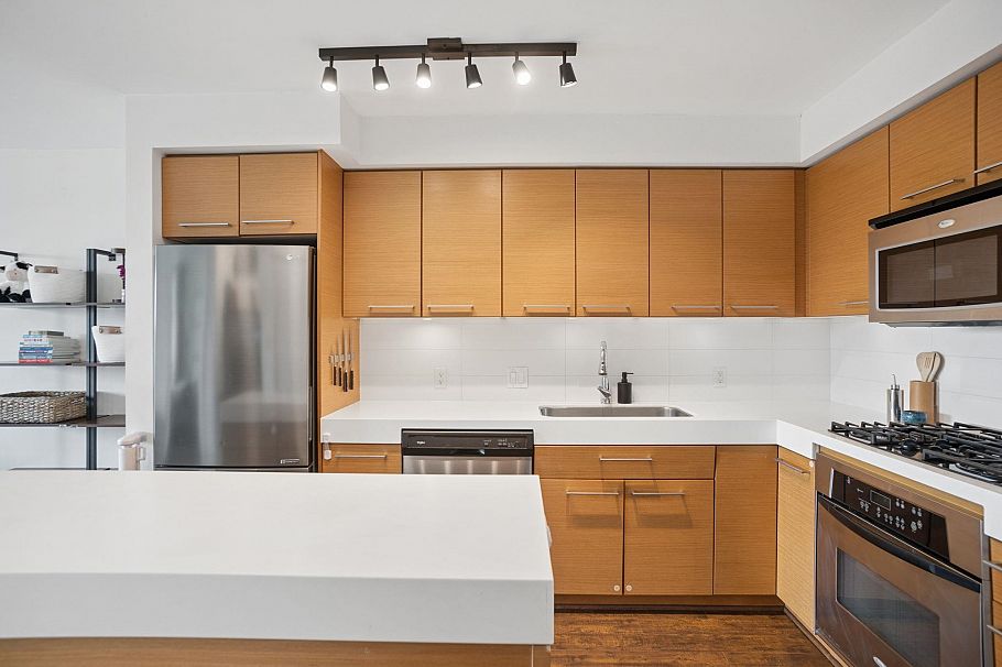 509 2770 Sophia Street Vancouver, BC - 3