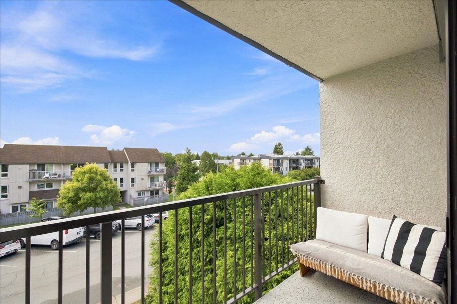 207 236 W 2nd Street North Vancouver, BC - 22
