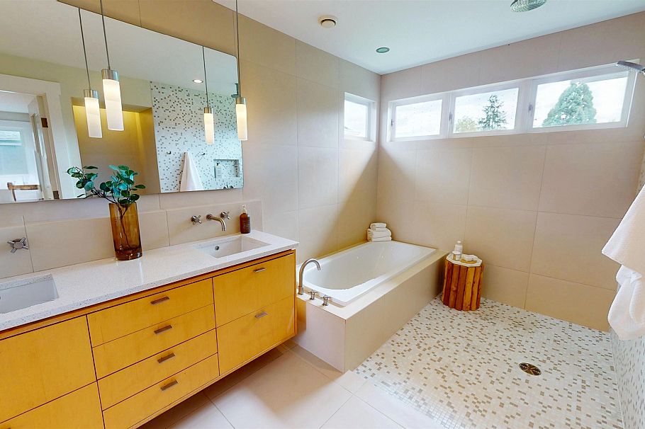 456 Aubrey Place Vancouver, BC - 23