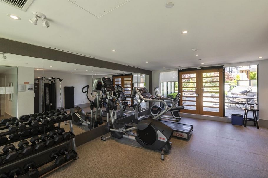 218 3220 Connaught Crescent North Vancouver, BC - 18