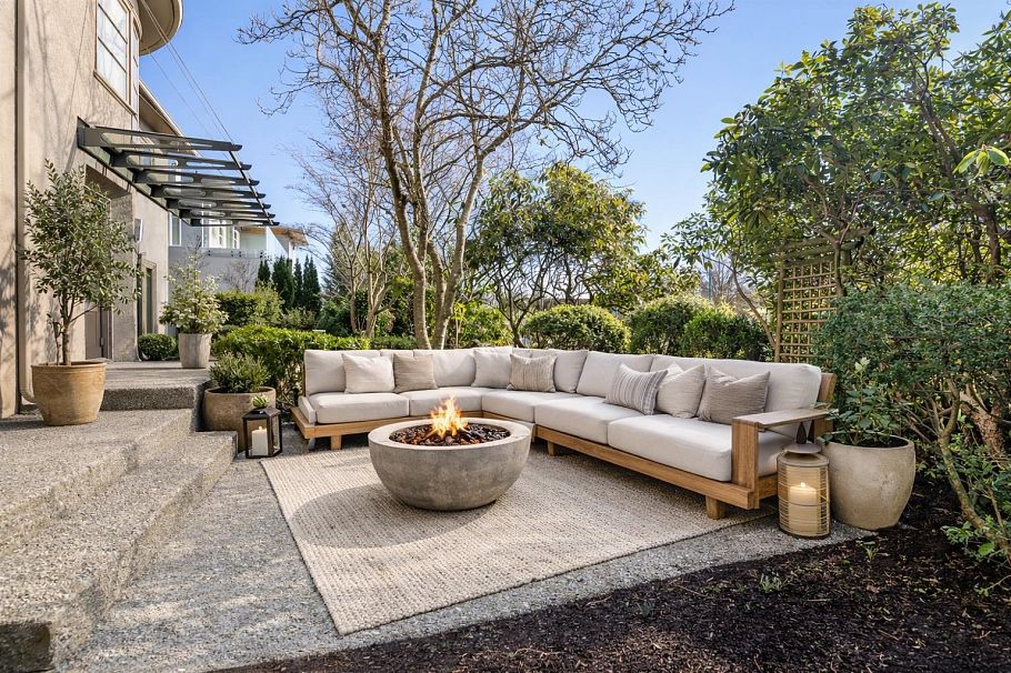 4709 Chancellor Boulevard Vancouver, BC - 2
