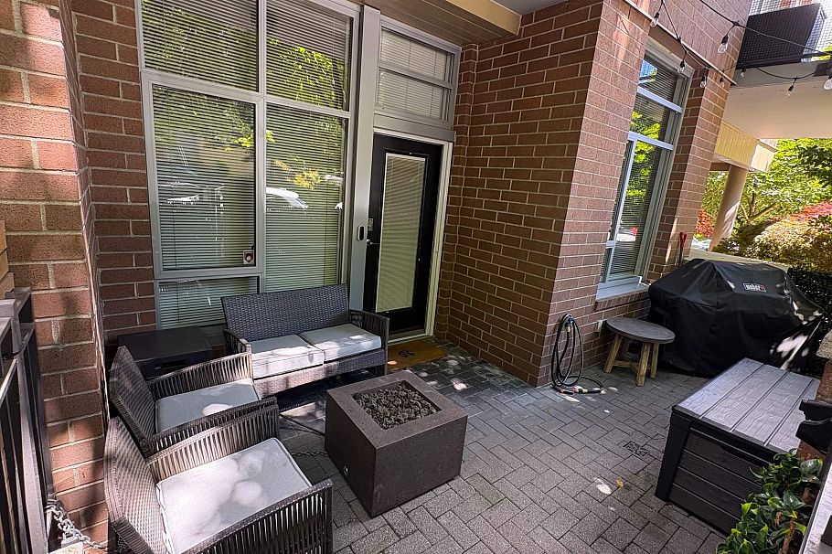 357 E 11th Avenue Vancouver, BC - 21