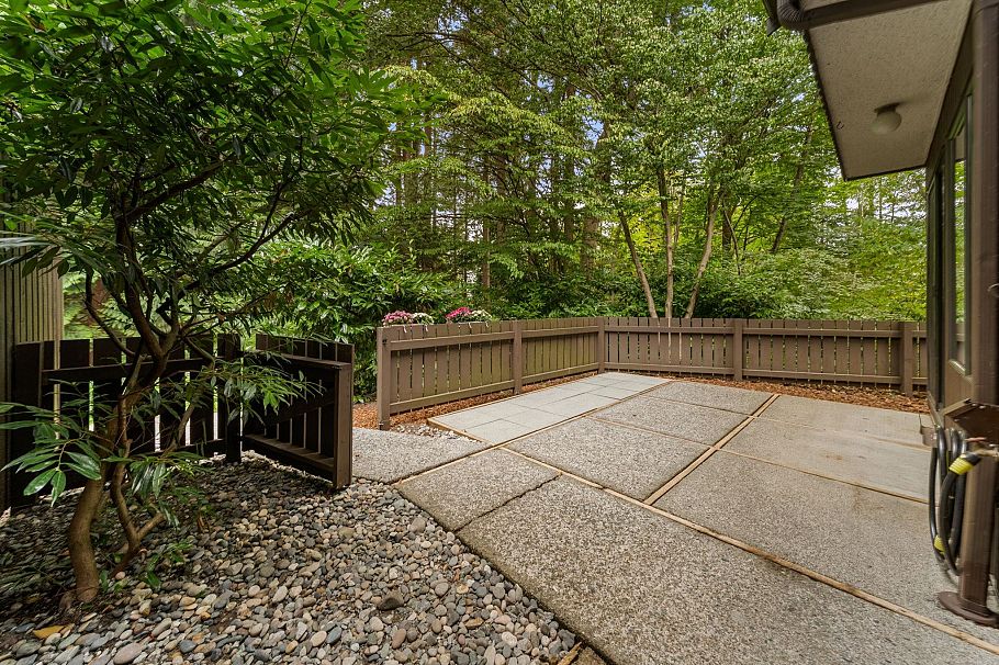 1828 Purcell Way North Vancouver, BC - 8