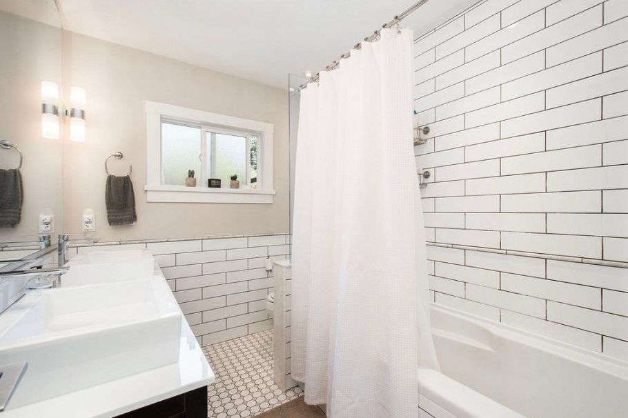 1218 W 22nd Street North Vancouver, BC - 17