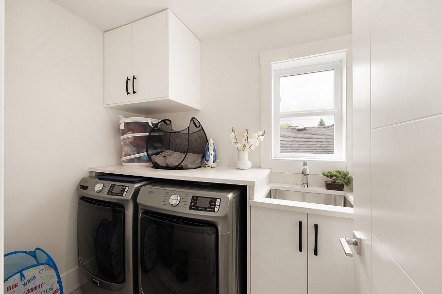 344 E 21 Street North Vancouver, BC - 22