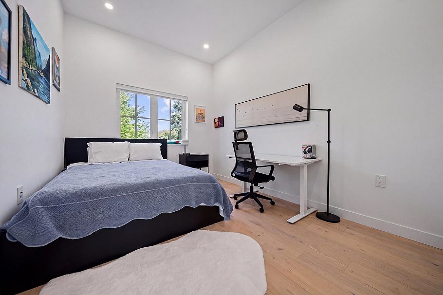 1438 E 17th Avenue Vancouver, BC - 14