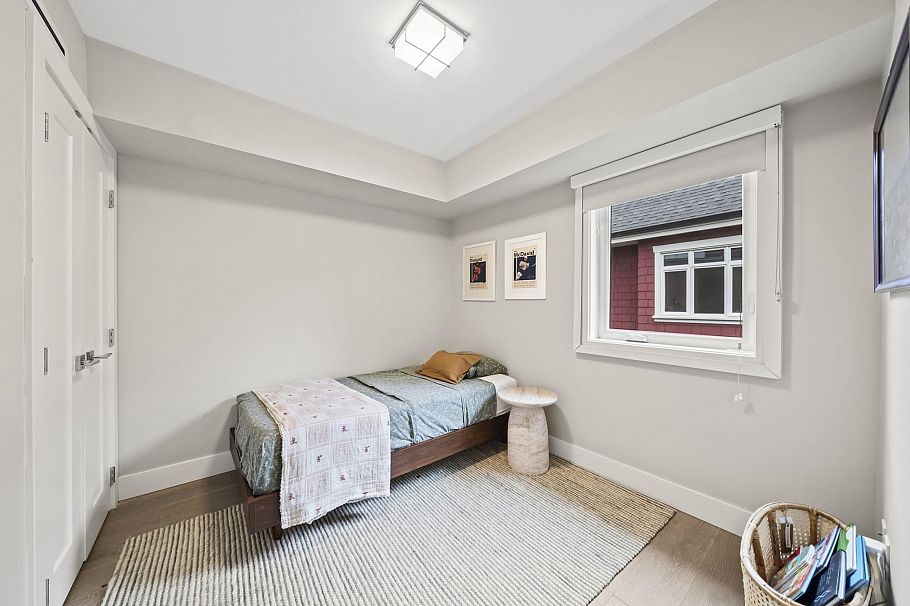 2 233 W 5th Street North Vancouver, BC - 19
