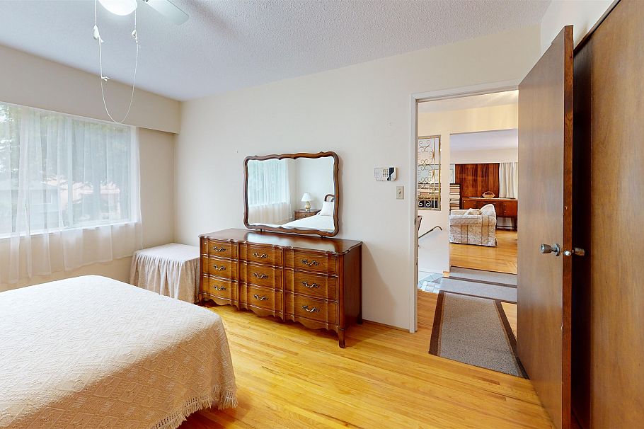 2540 E 25th Avenue Vancouver, BC - 13