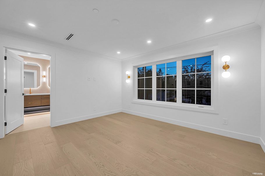 1 5150 Spencer Street Vancouver, BC - 18
