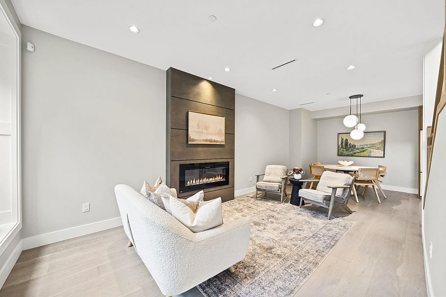 2 233 W 5th Street North Vancouver, BC - 9