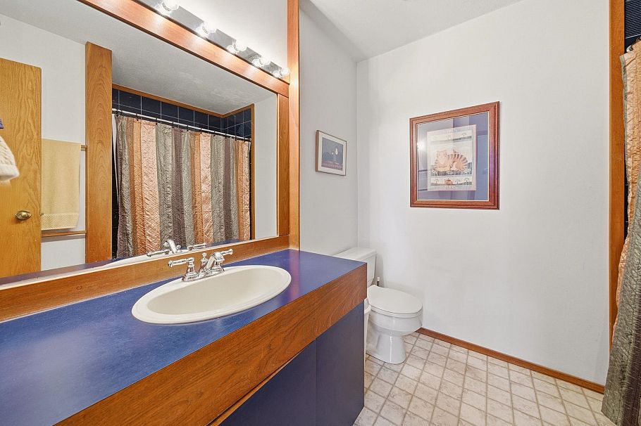 5481 Indian River Drive North Vancouver, BC - 18