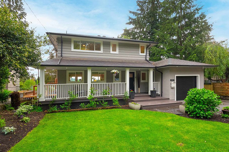 3067 Plymouth Drive North Vancouver, BC - 1