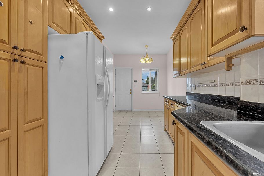 1988 Nanaimo Street Vancouver, BC - 12