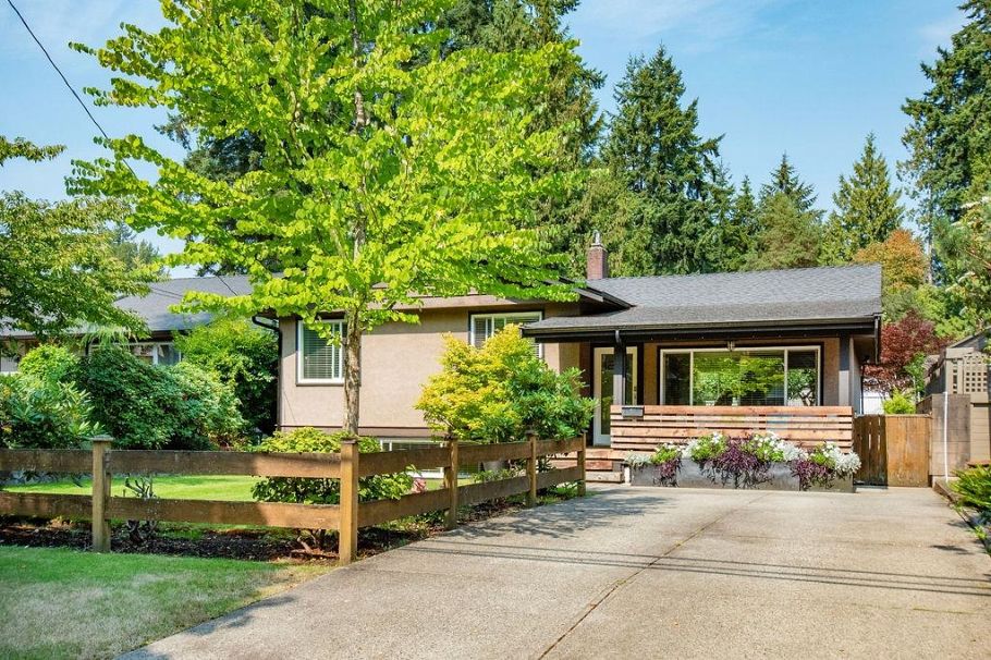 1218 W 22nd Street North Vancouver, BC - 8