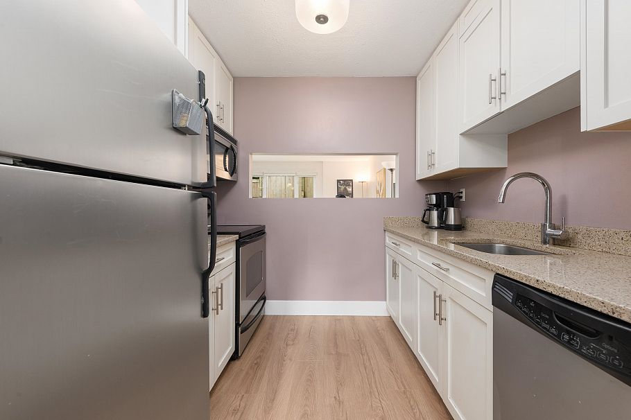 104 1330 Graveley Street Vancouver, BC - 15