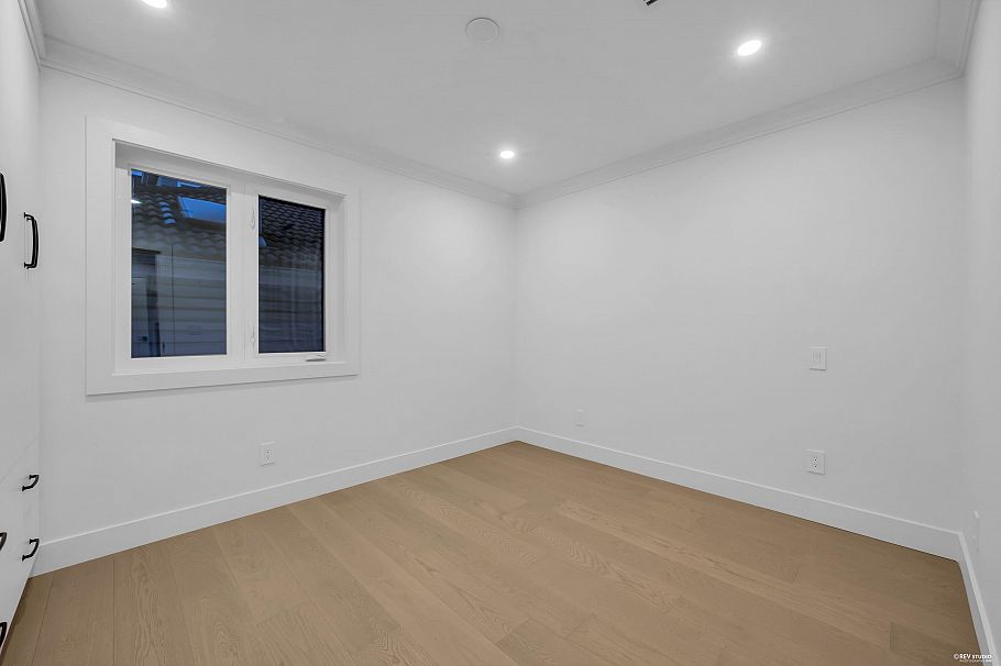 1 5150 Spencer Street Vancouver, BC - 20