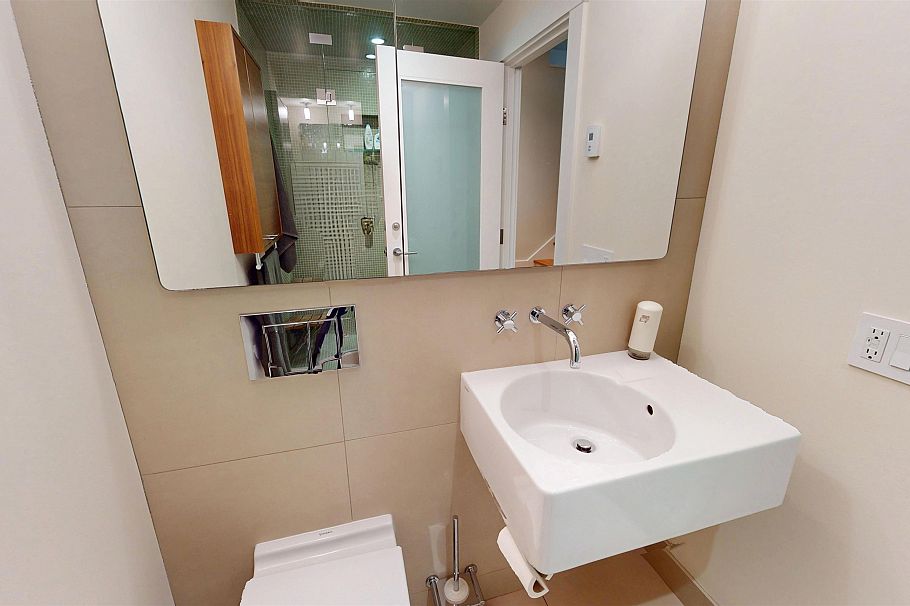 456 Aubrey Place Vancouver, BC - 25
