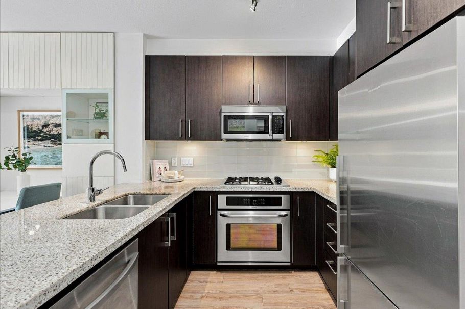 G11 139 W 22nd Street North Vancouver, BC - 14
