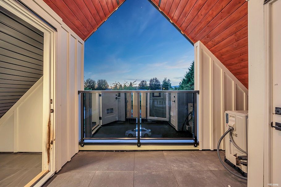 1 5150 Spencer Street Vancouver, BC - 23