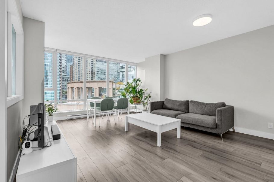 1805 788 Hamilton Street Vancouver, BC - 3