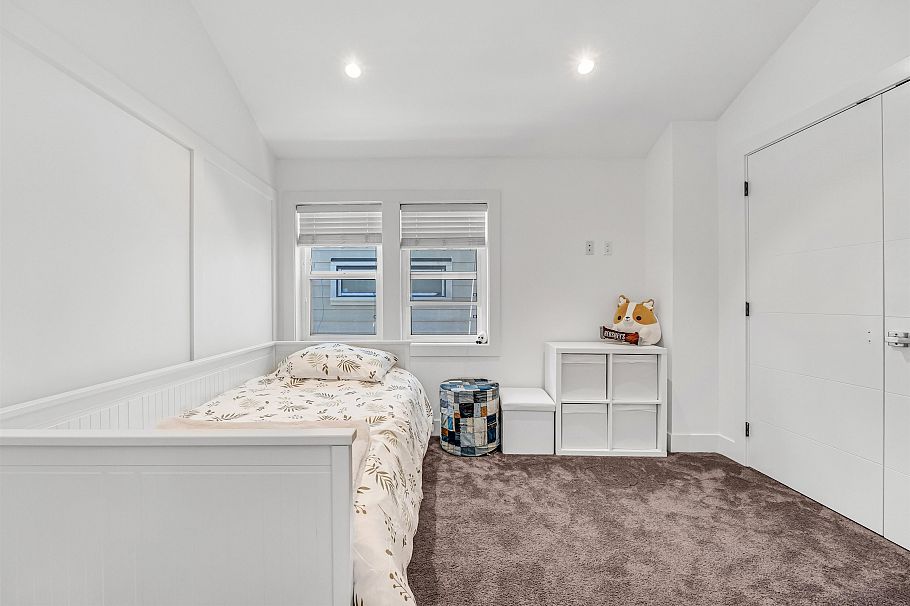 730 E 11th Avenue Vancouver, BC - 21