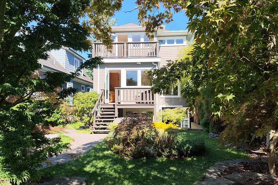 456 Aubrey Place Vancouver, BC - 35