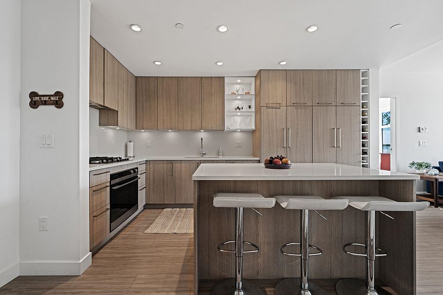 707 E 3 Street North Vancouver, BC - 8