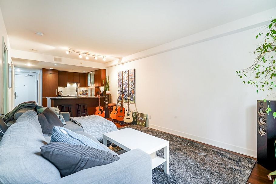 210 1055 Richards Street Vancouver, BC - 15