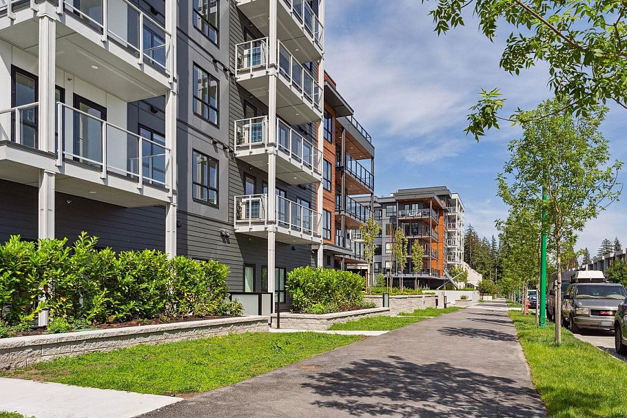 209 3594 Malsum Drive North Vancouver, BC - 31