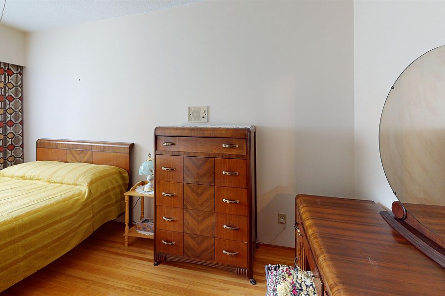 2540 E 25th Avenue Vancouver, BC - 11
