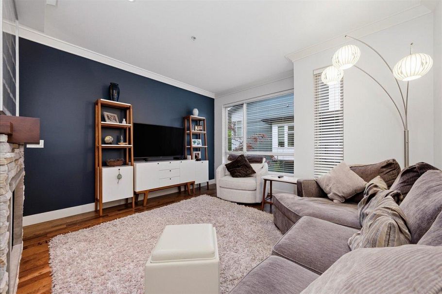24 897 Premier Street North Vancouver, BC - 16