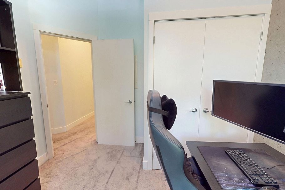 357 E 11th Avenue Vancouver, BC - 14