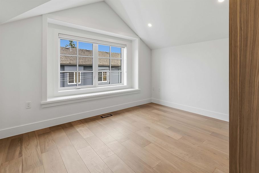 2 552 Kaslo Street Vancouver, BC - 12