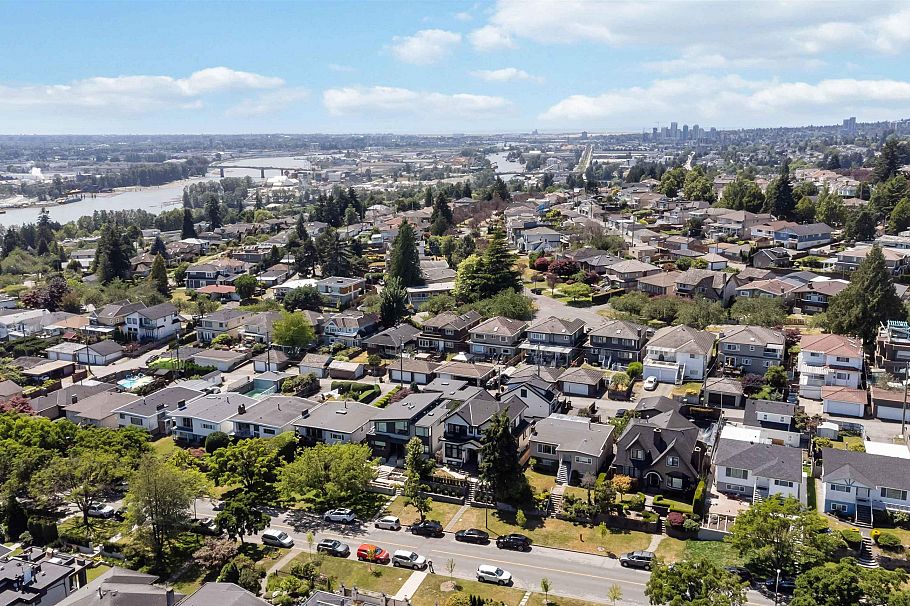 8007 Elliott Street Vancouver, BC - 23