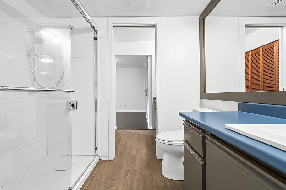105 3191 Mountain Highway North Vancouver, BC - 16