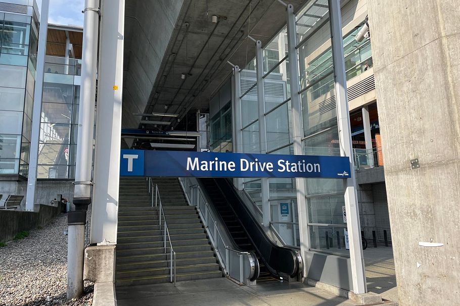 817 W 64th Avenue Vancouver, BC - 40